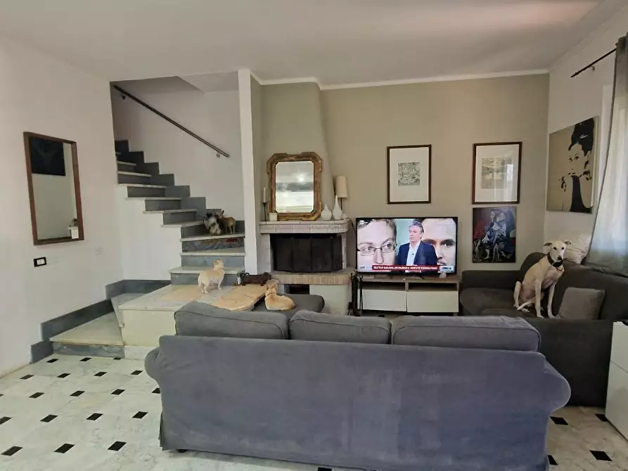 Immagine 9 di Villetta a schiera in vendita  a Ameglia