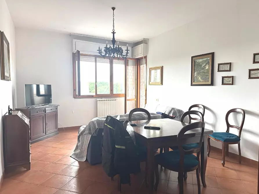 Immagine 7 di Appartamento in vendita  a Carrara