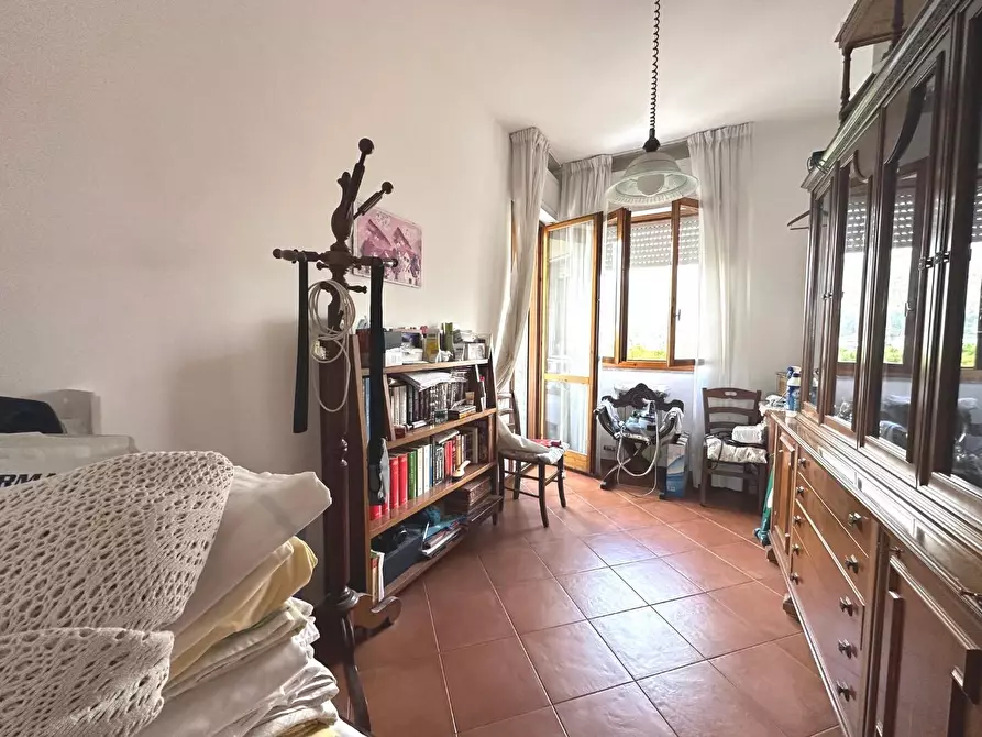 Immagine 5 di Appartamento in vendita  a Carrara