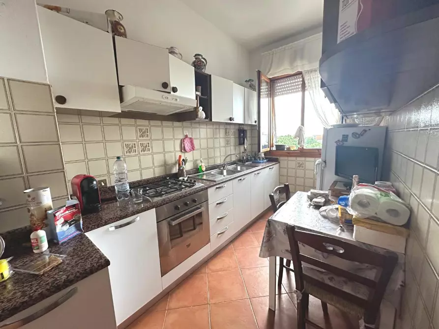 Immagine 12 di Appartamento in vendita  a Carrara