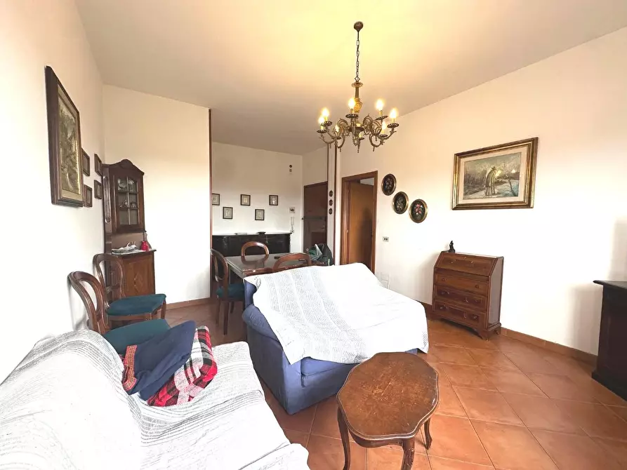 Immagine 10 di Appartamento in vendita  a Carrara