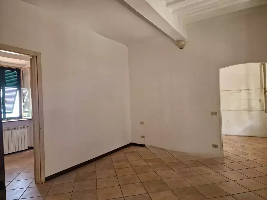 Immagine 23 di Appartamento in vendita  a Carrara