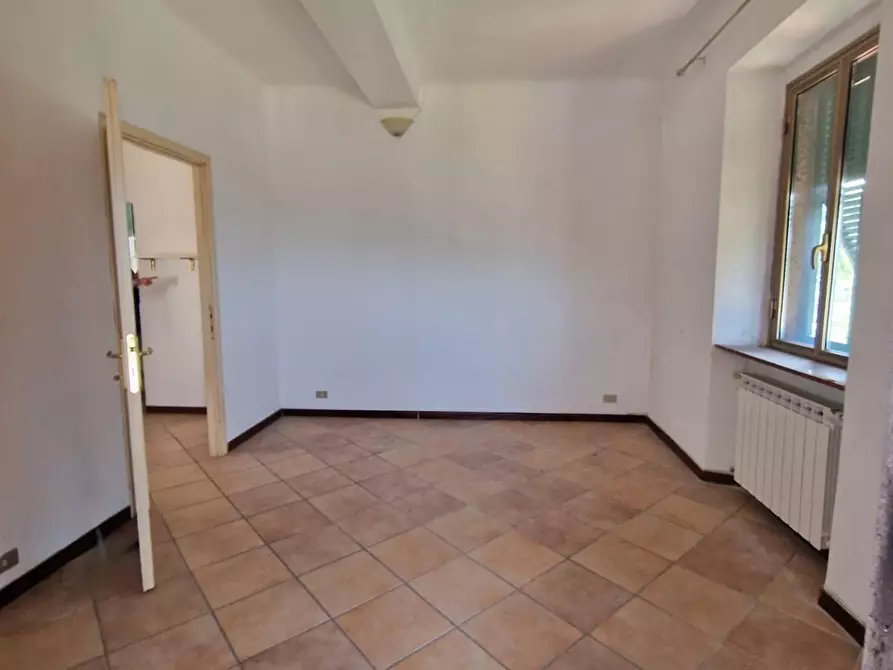 Immagine 14 di Appartamento in vendita  a Carrara