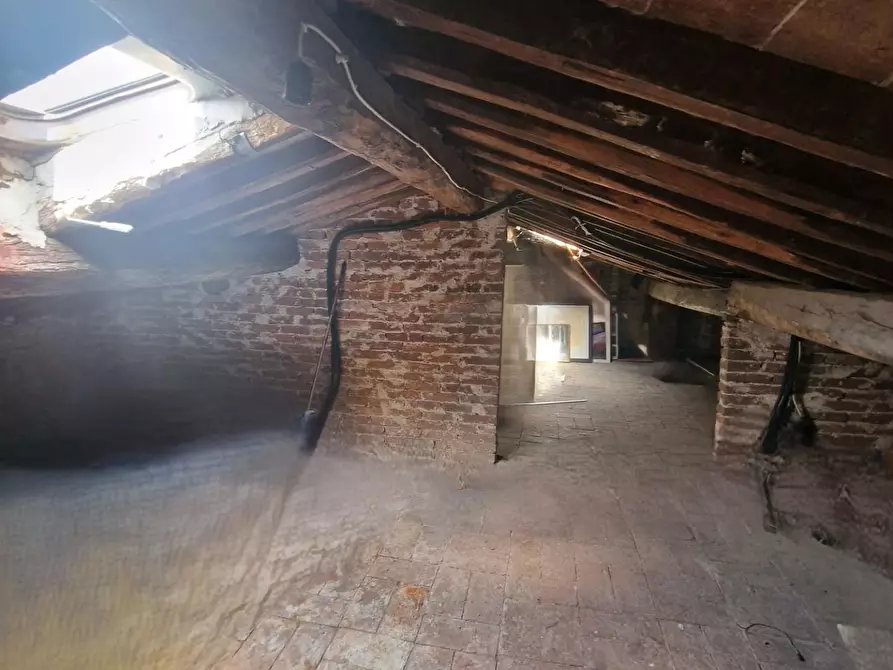 Immagine 22 di Appartamento in vendita  a Carrara