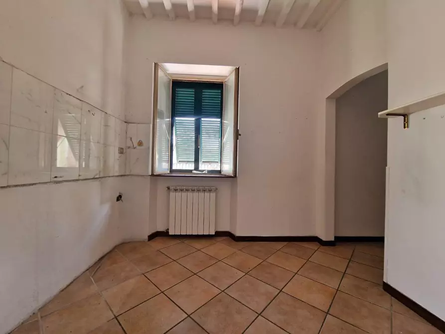 Immagine 18 di Appartamento in vendita  a Carrara