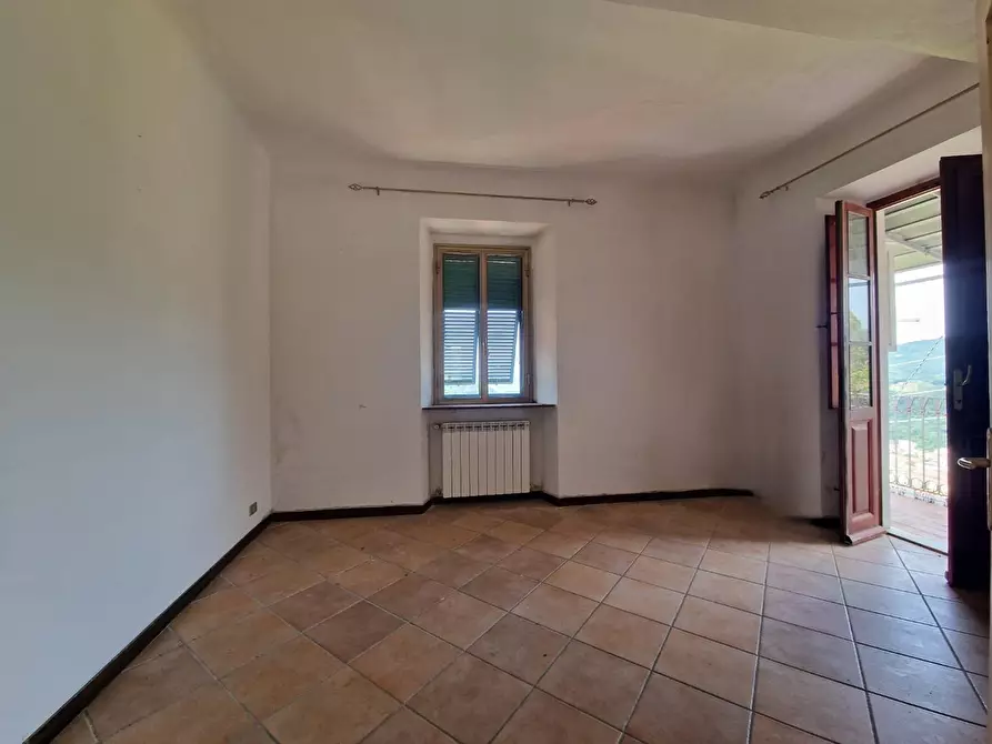 Immagine 9 di Appartamento in vendita  a Carrara