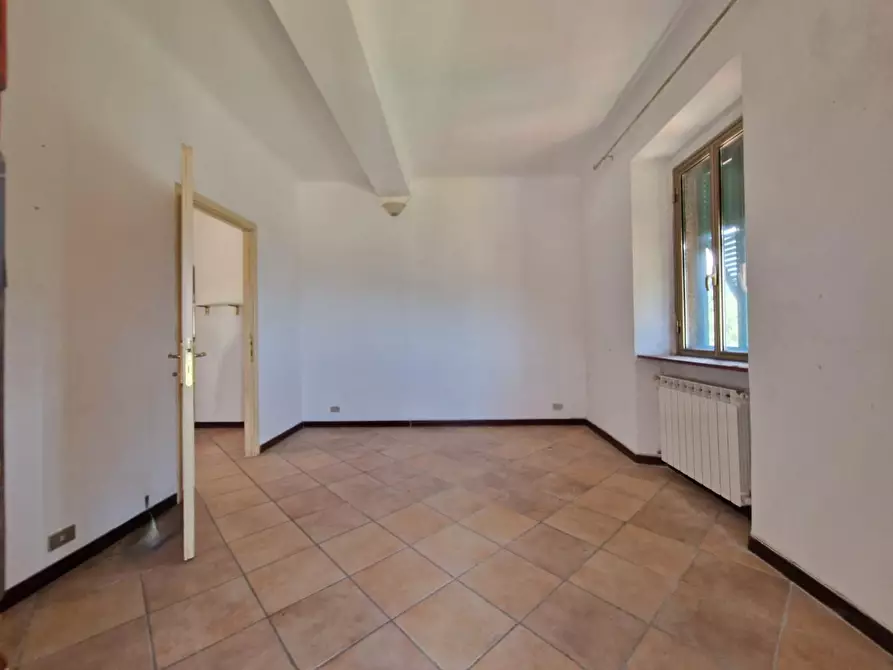 Immagine 13 di Appartamento in vendita  a Carrara