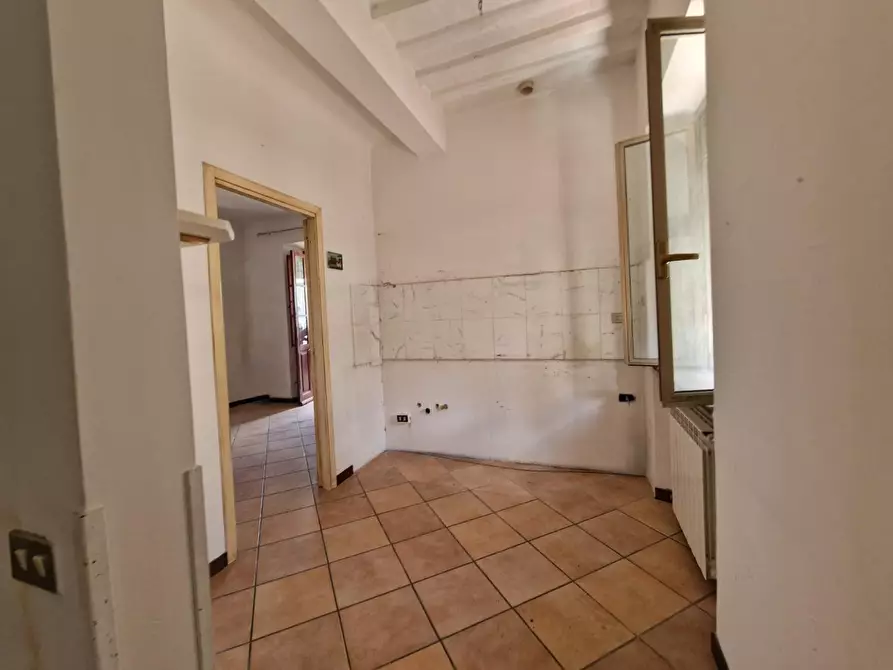 Immagine 5 di Appartamento in vendita  a Carrara