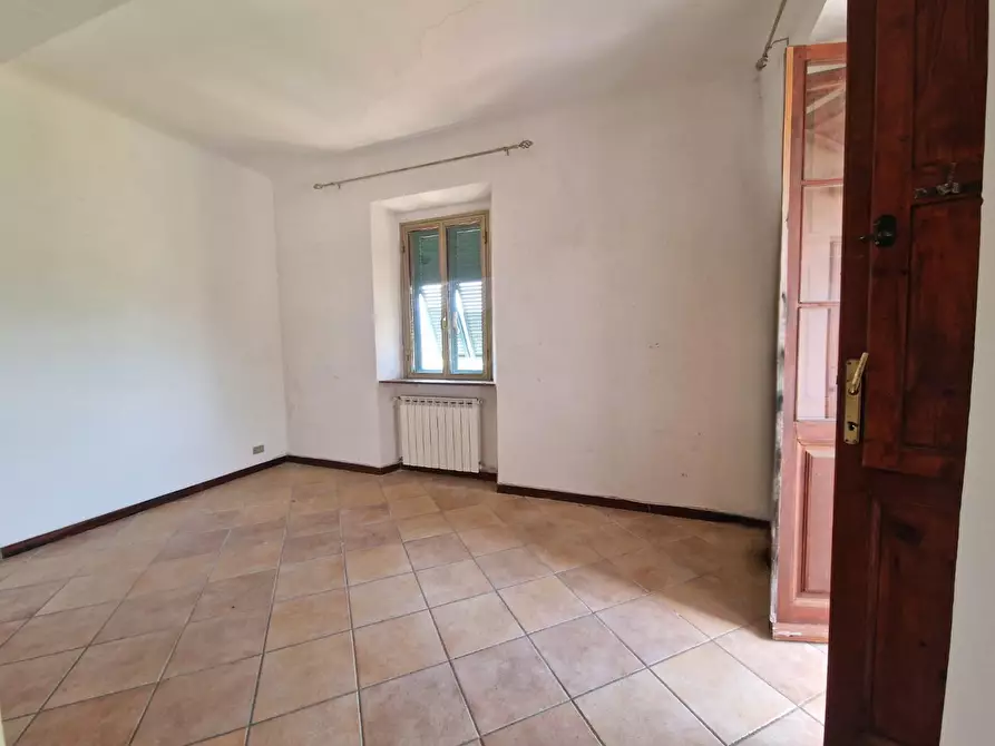 Immagine 17 di Appartamento in vendita  a Carrara