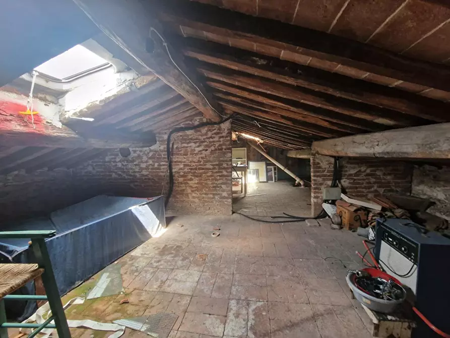 Immagine 20 di Appartamento in vendita  a Carrara