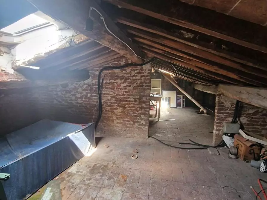 Immagine 19 di Appartamento in vendita  a Carrara