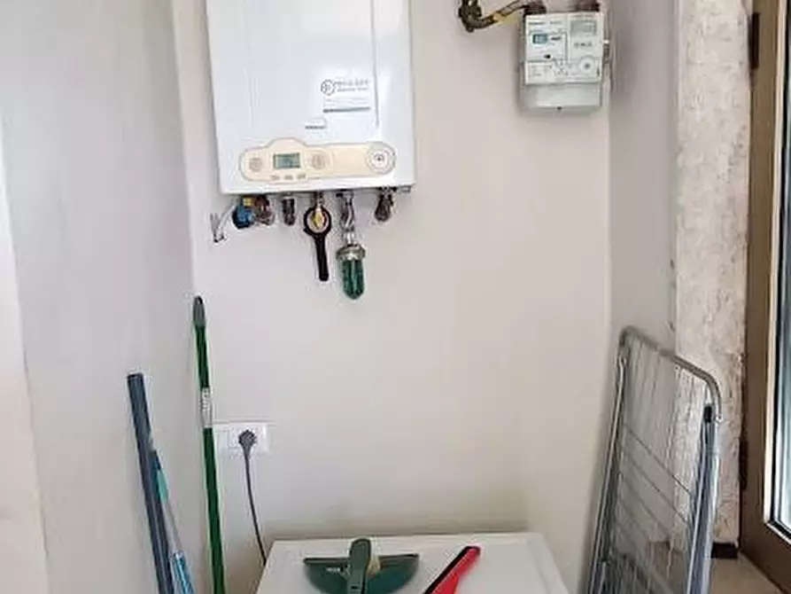 Immagine 10 di Appartamento in vendita  a Pisa