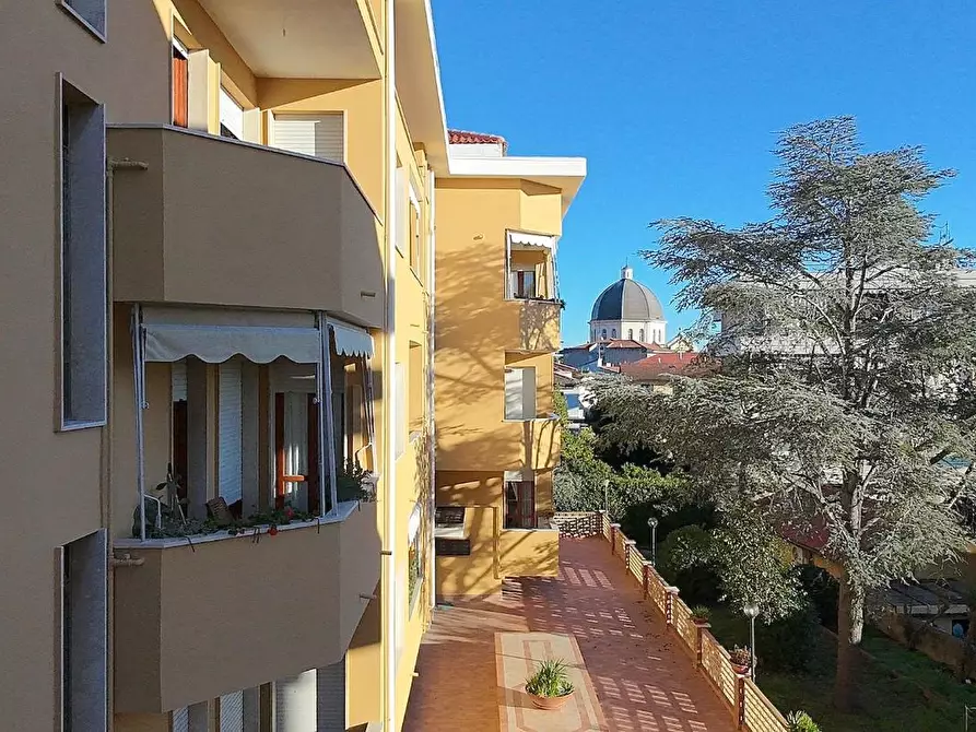 Immagine 30 di Appartamento in vendita  a Rosignano Marittimo