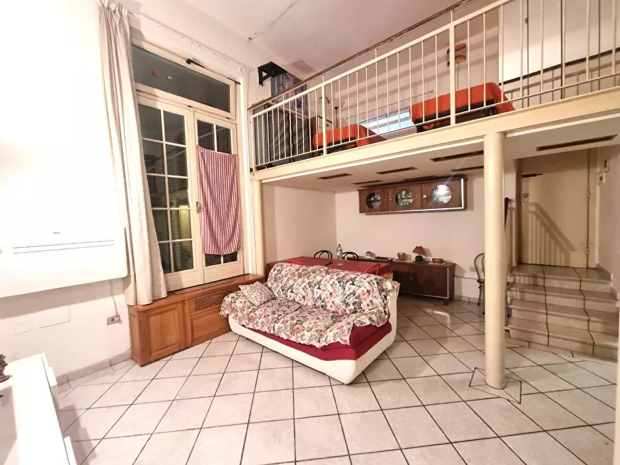 Immagine 7 di Appartamento in vendita  a Viareggio