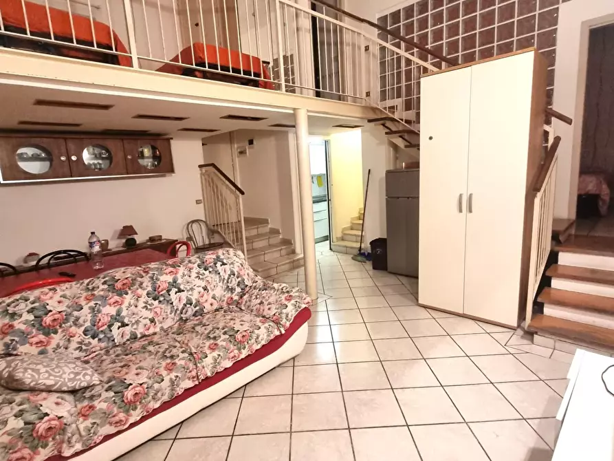 Immagine 4 di Appartamento in vendita  a Viareggio