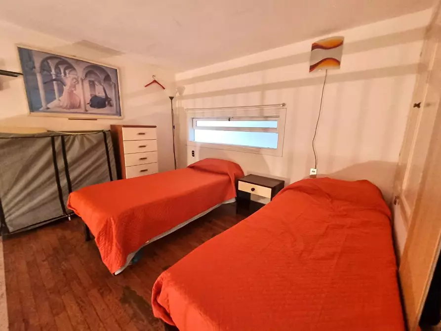 Immagine 14 di Appartamento in vendita  a Viareggio