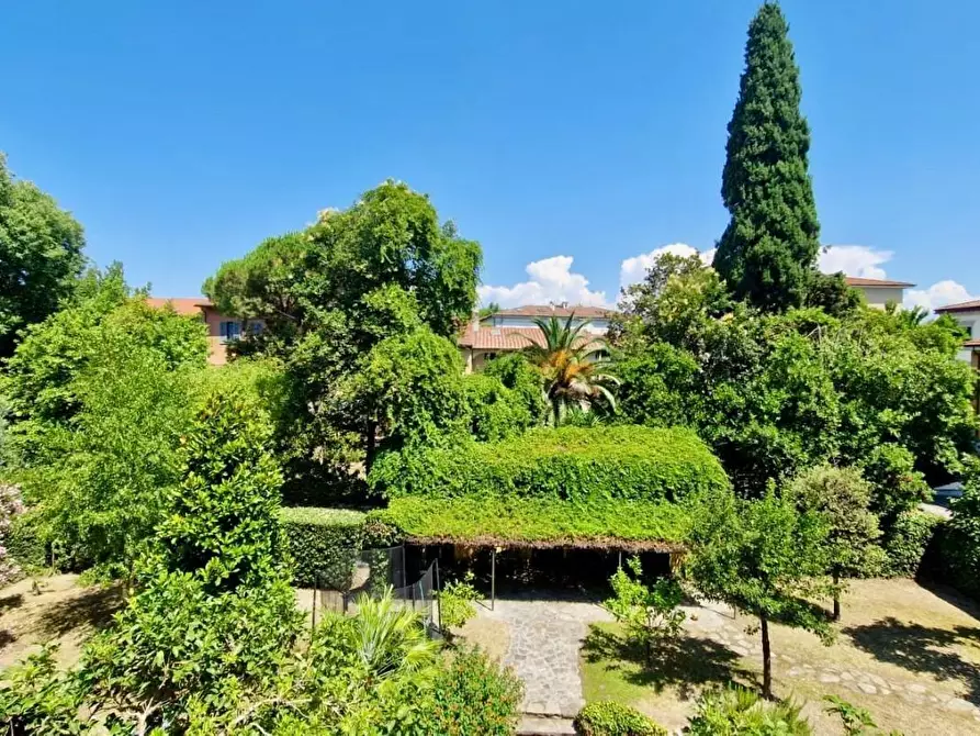 Immagine 21 di Appartamento in vendita  a Pisa