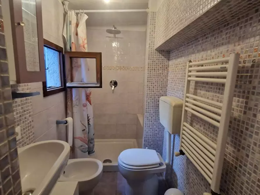 Immagine 10 di Villetta a schiera in vendita  a Viareggio