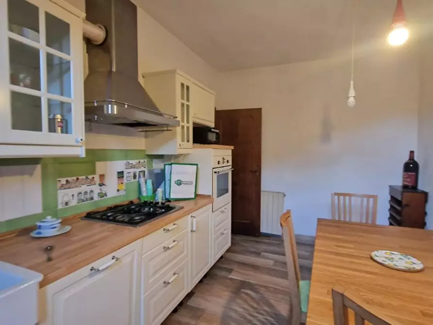 Immagine 8 di Villetta a schiera in vendita  a Viareggio