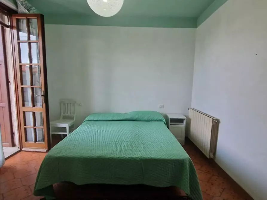 Immagine 17 di Villetta a schiera in vendita  a Viareggio