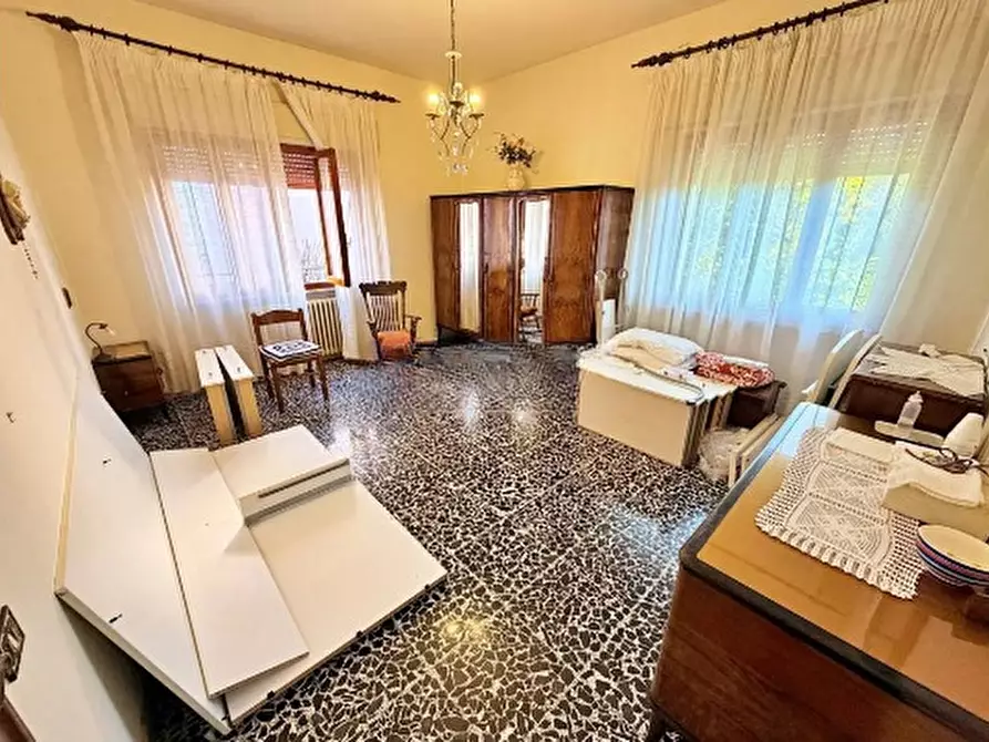 Immagine 16 di Villa in vendita  a Seravezza