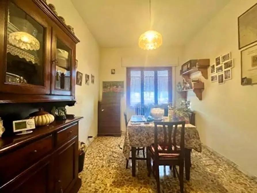 Immagine 6 di Villa in vendita  a Seravezza