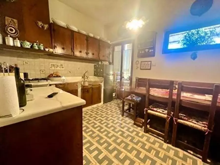 Immagine 3 di Villa in vendita  a Seravezza