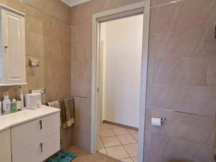 Immagine 29 di Mansarda in vendita  a Viareggio