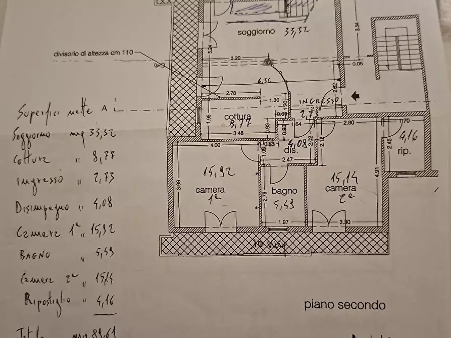 Immagine 46 di Mansarda in vendita  a Viareggio