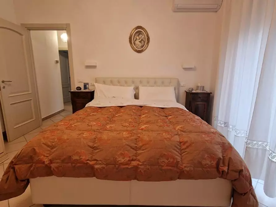 Immagine 23 di Mansarda in vendita  a Viareggio