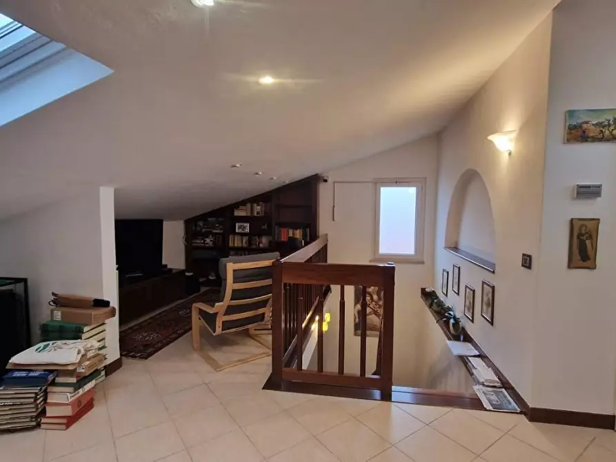 Immagine 35 di Mansarda in vendita  a Viareggio