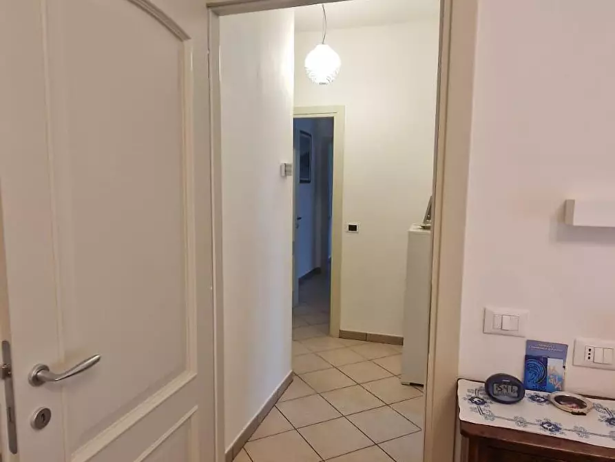 Immagine 25 di Mansarda in vendita  a Viareggio