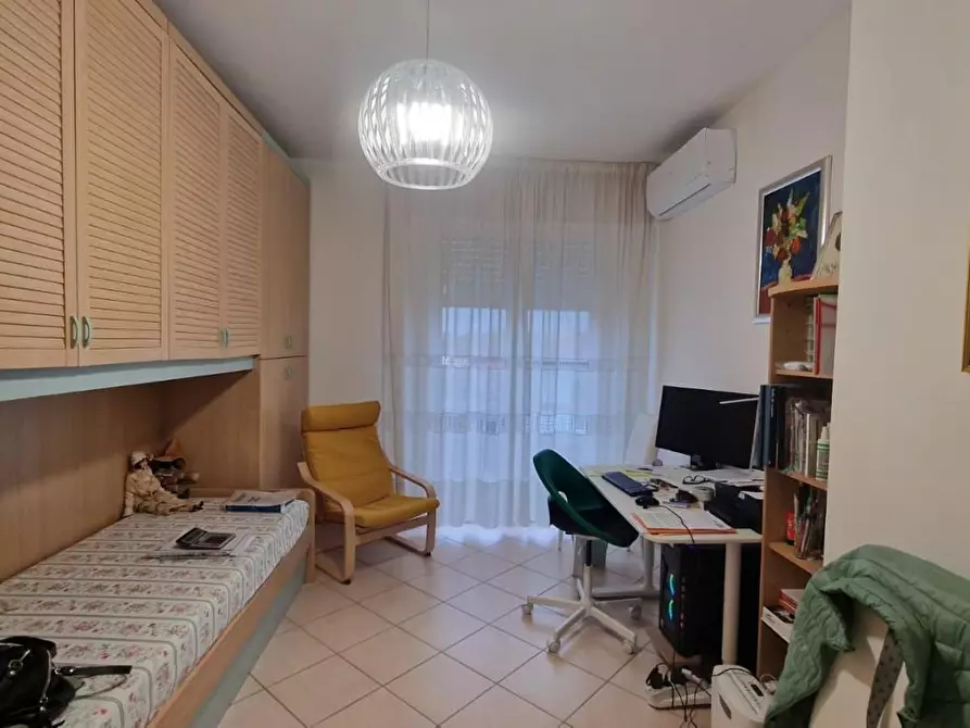 Immagine 18 di Mansarda in vendita  a Viareggio