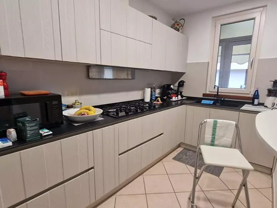 Immagine 8 di Mansarda in vendita  a Viareggio