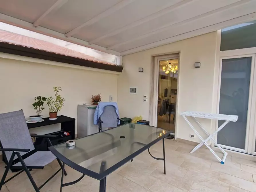 Immagine 14 di Mansarda in vendita  a Viareggio