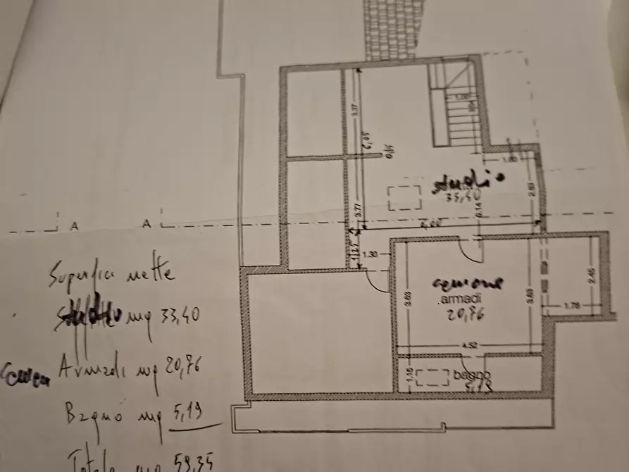 Immagine 47 di Mansarda in vendita  a Viareggio