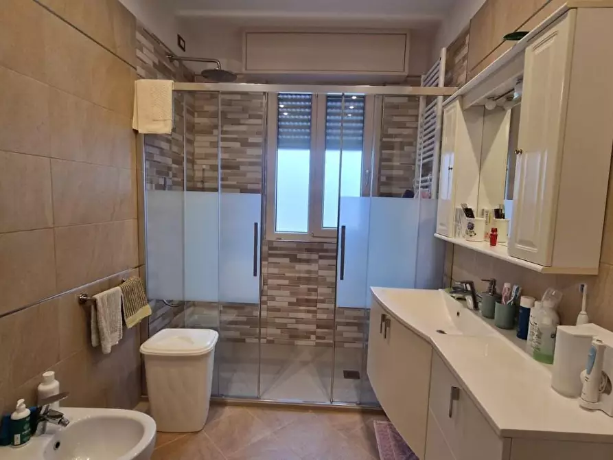 Immagine 28 di Mansarda in vendita  a Viareggio