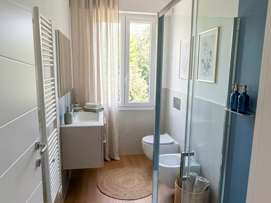 Immagine 22 di Appartamento in vendita  a Massa