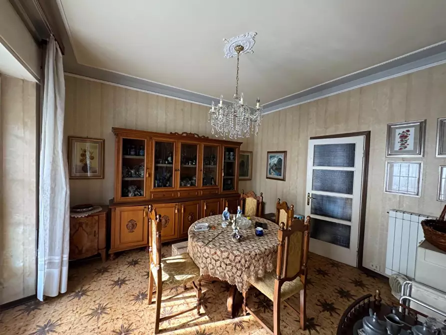 Immagine 7 di Appartamento in vendita  a Massa