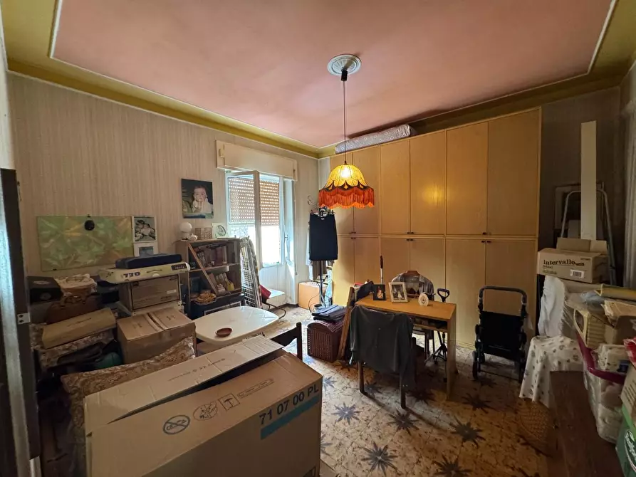 Immagine 13 di Appartamento in vendita  a Massa