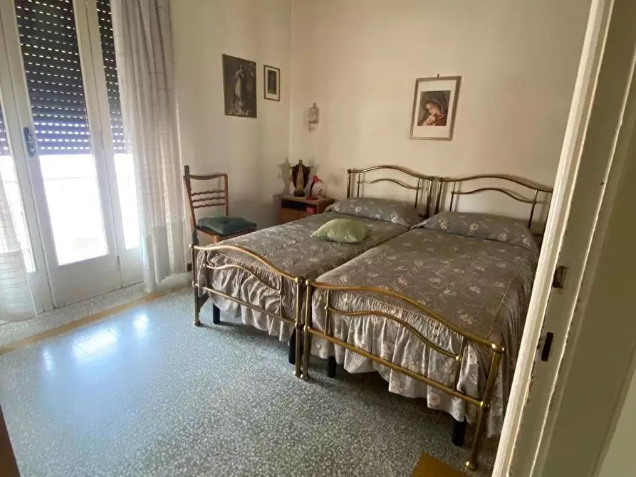 Immagine 34 di Appartamento in vendita  a Viareggio