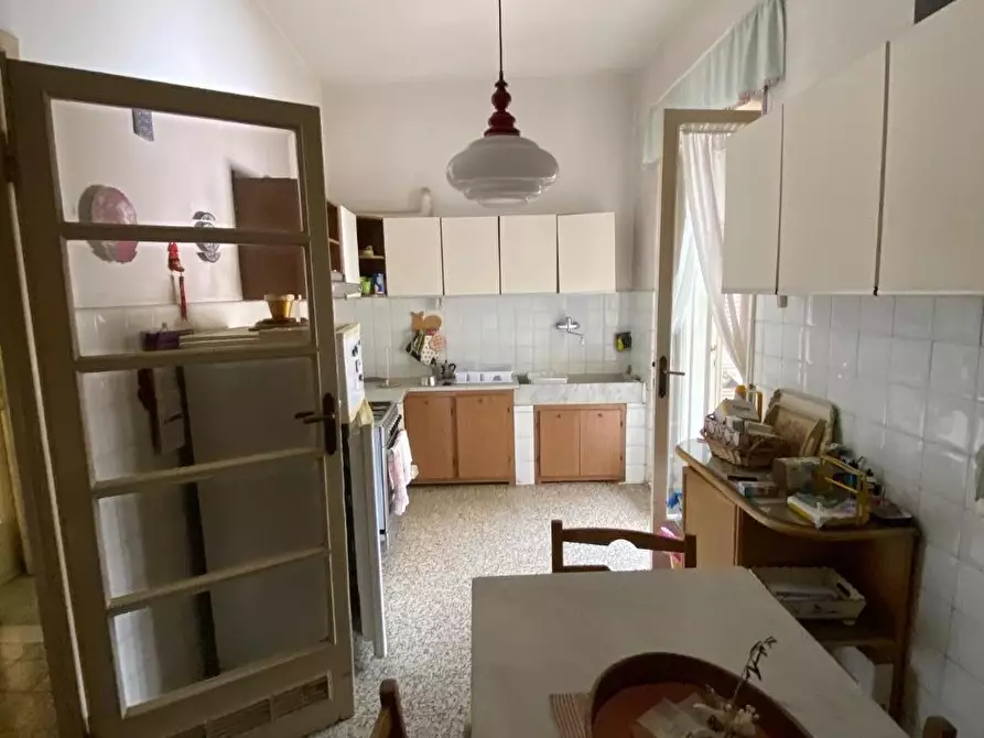 Immagine 22 di Appartamento in vendita  a Viareggio