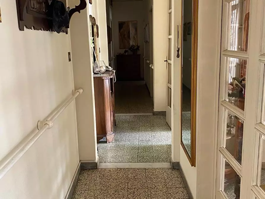 Immagine 24 di Appartamento in vendita  a Viareggio