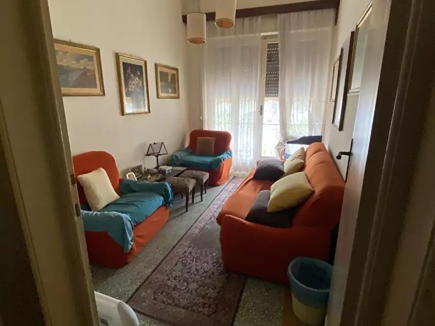 Immagine 17 di Appartamento in vendita  a Viareggio