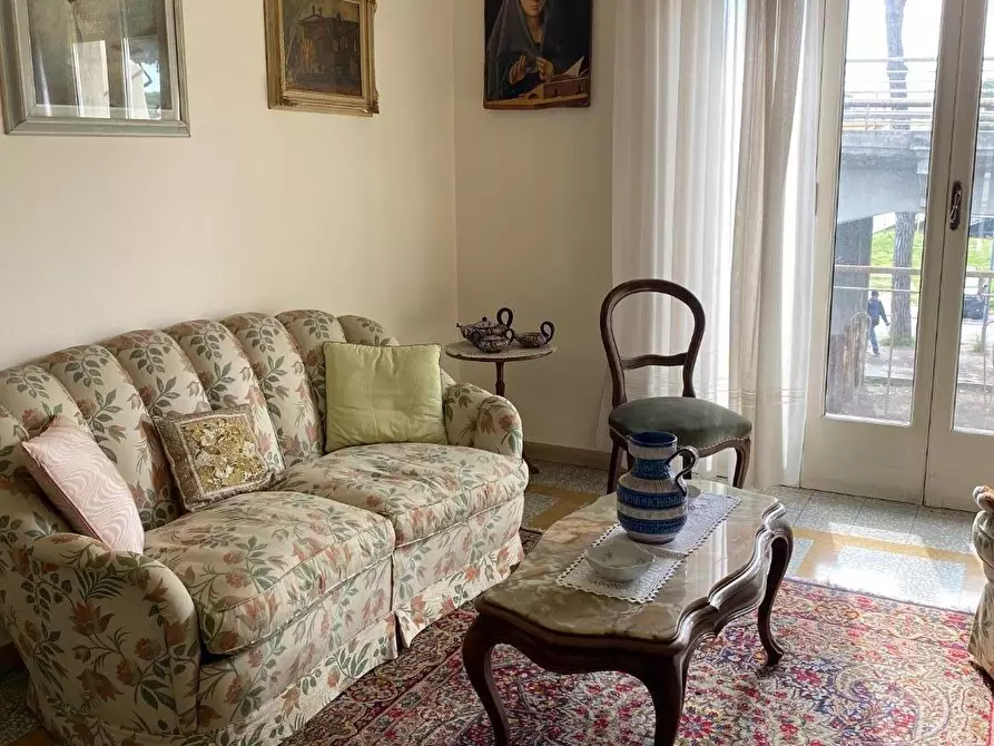 Immagine 27 di Appartamento in vendita  a Viareggio