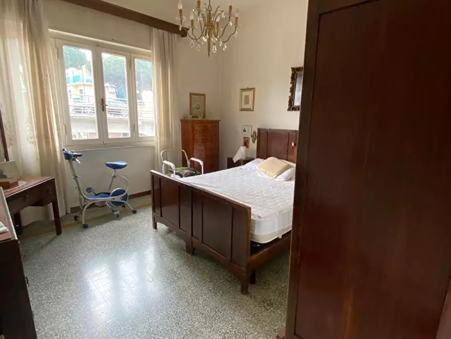 Immagine 37 di Appartamento in vendita  a Viareggio