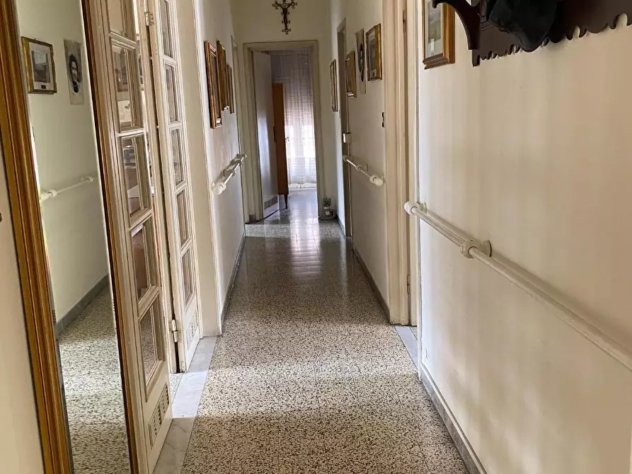 Immagine 26 di Appartamento in vendita  a Viareggio