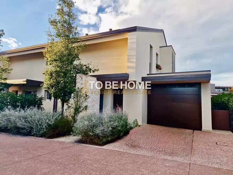 Immagine 12 di Porzione di casa in vendita  a Castelfranco Veneto