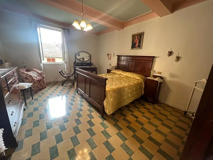 Immagine 22 di Mansarda in vendita  a Camaiore