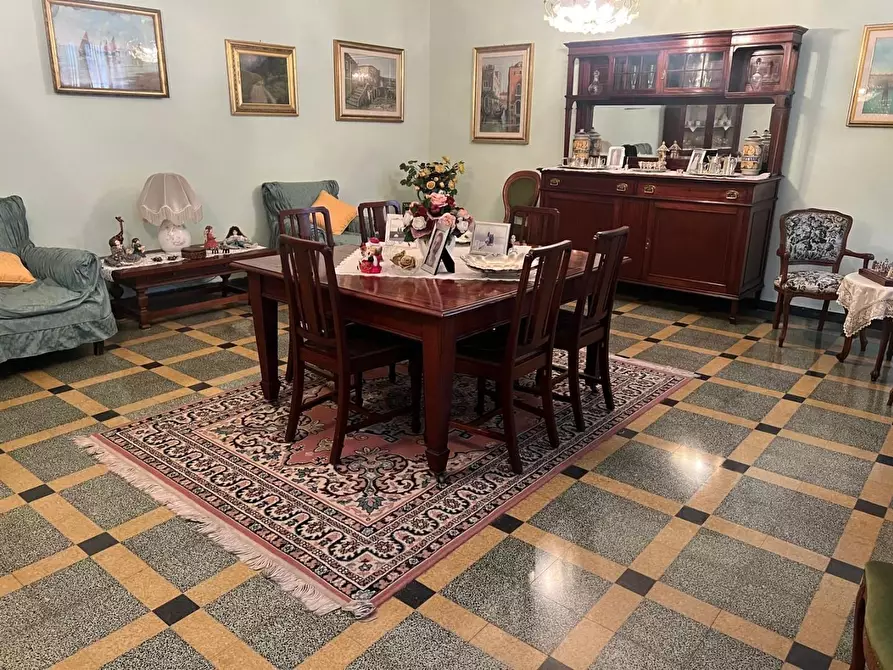 Immagine 3 di Mansarda in vendita  a Camaiore